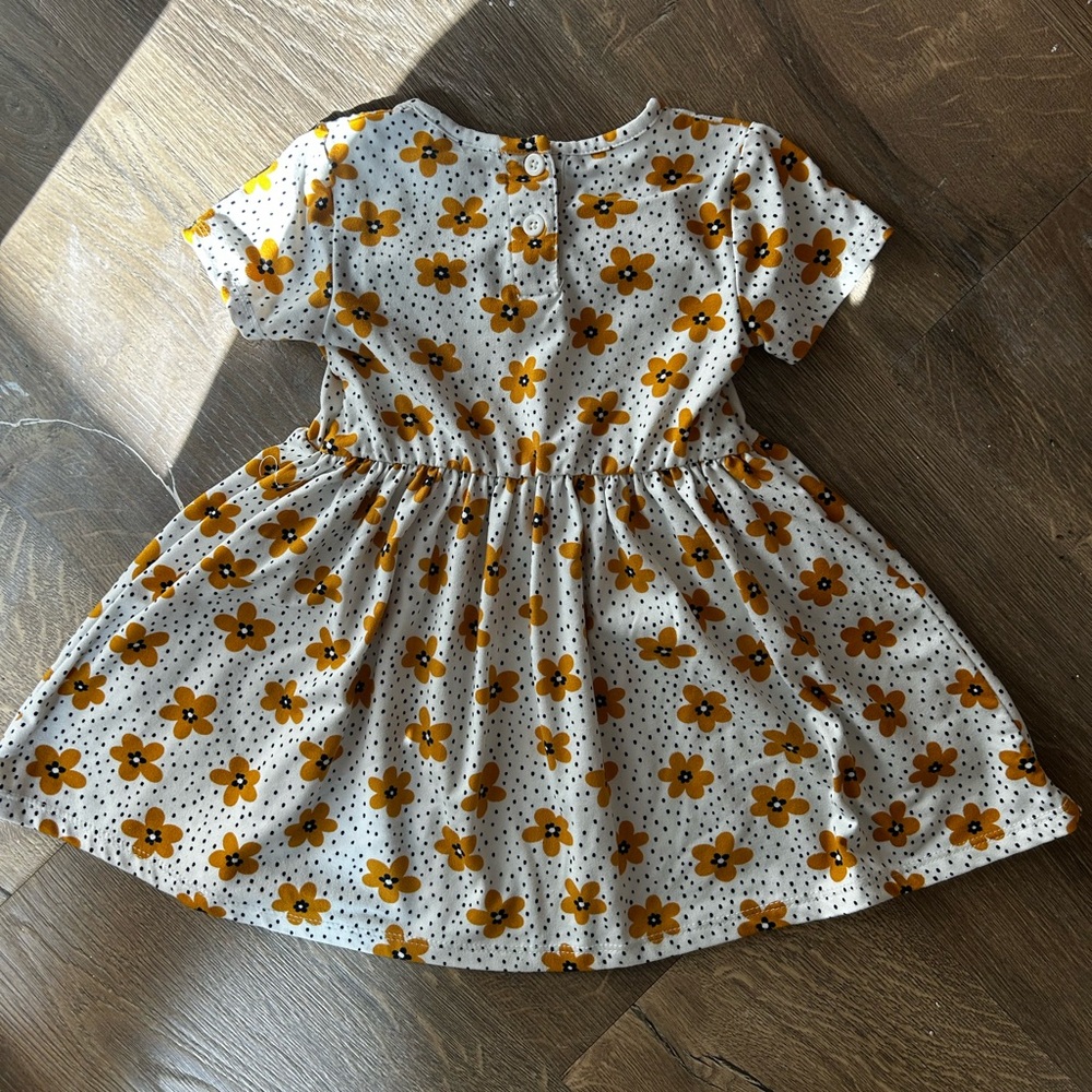 LITTLE LASS Baby Girl Short Sleeve Floral Ruffle Detail Dress - Picture 2 of 3